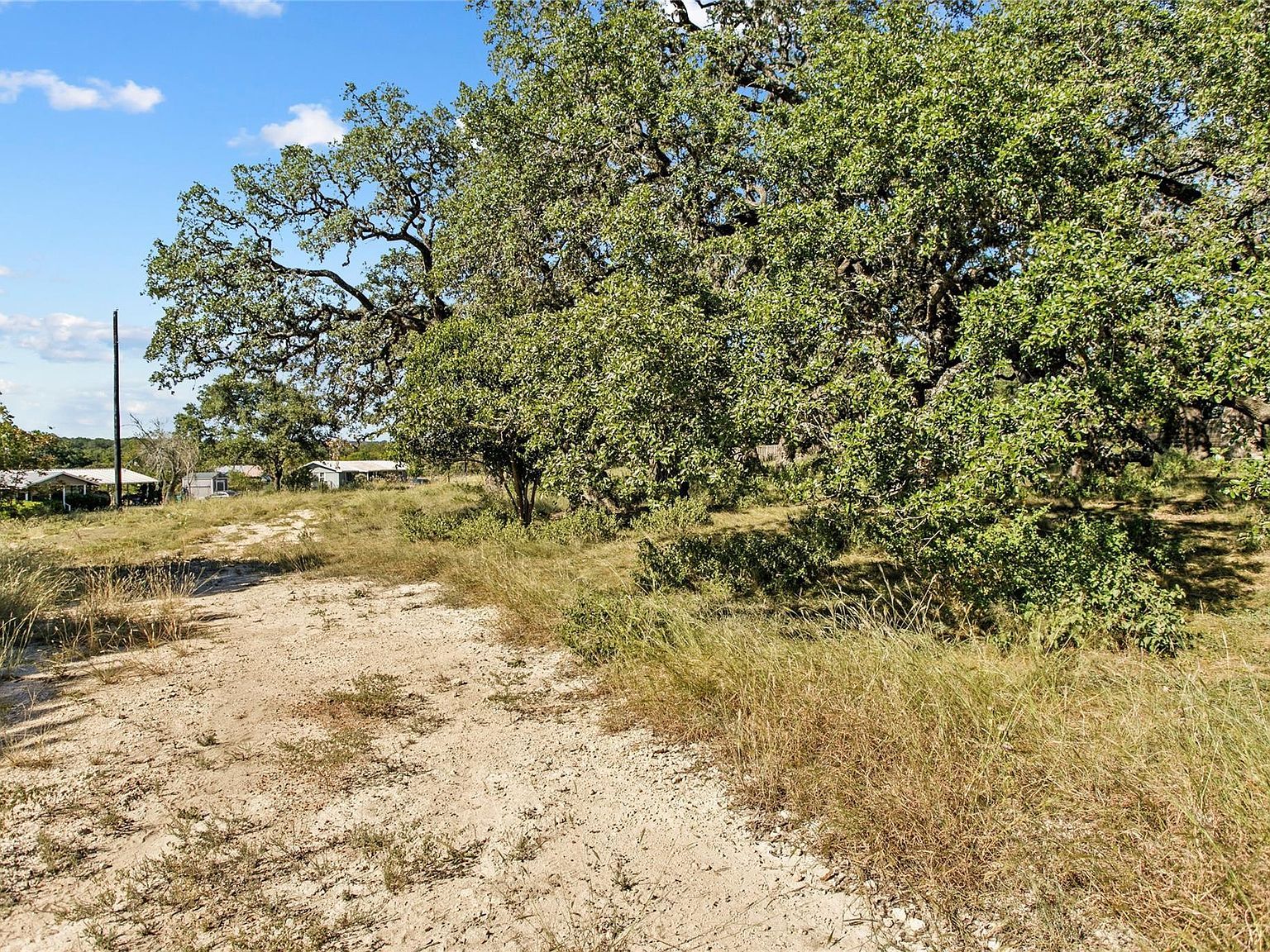 1314 Greenlawn Pkwy Blanco, TX 78606 - Thumbnail 3