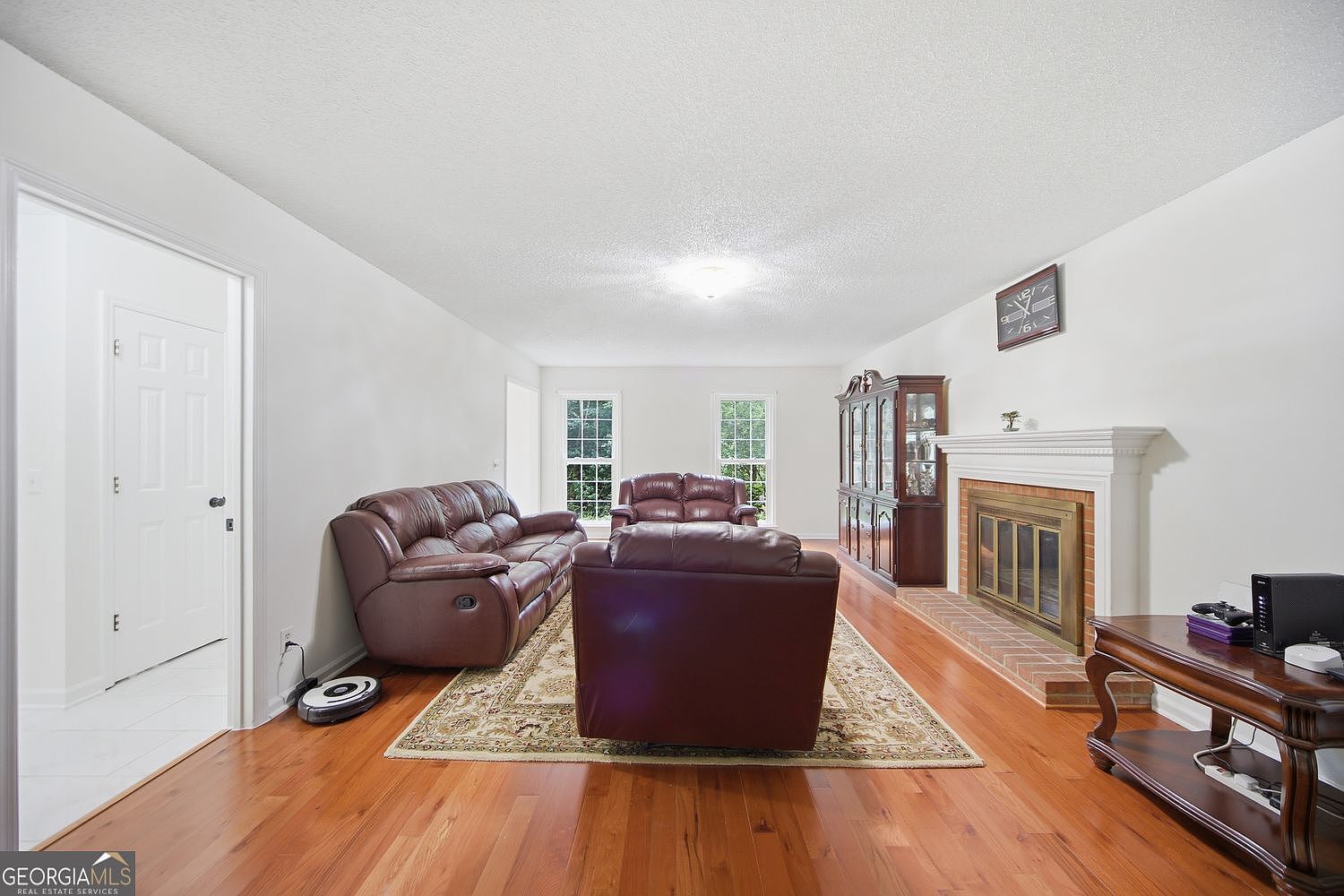 1875 Dovonshire Rd SW Marietta, GA 30064 - Thumbnail 3