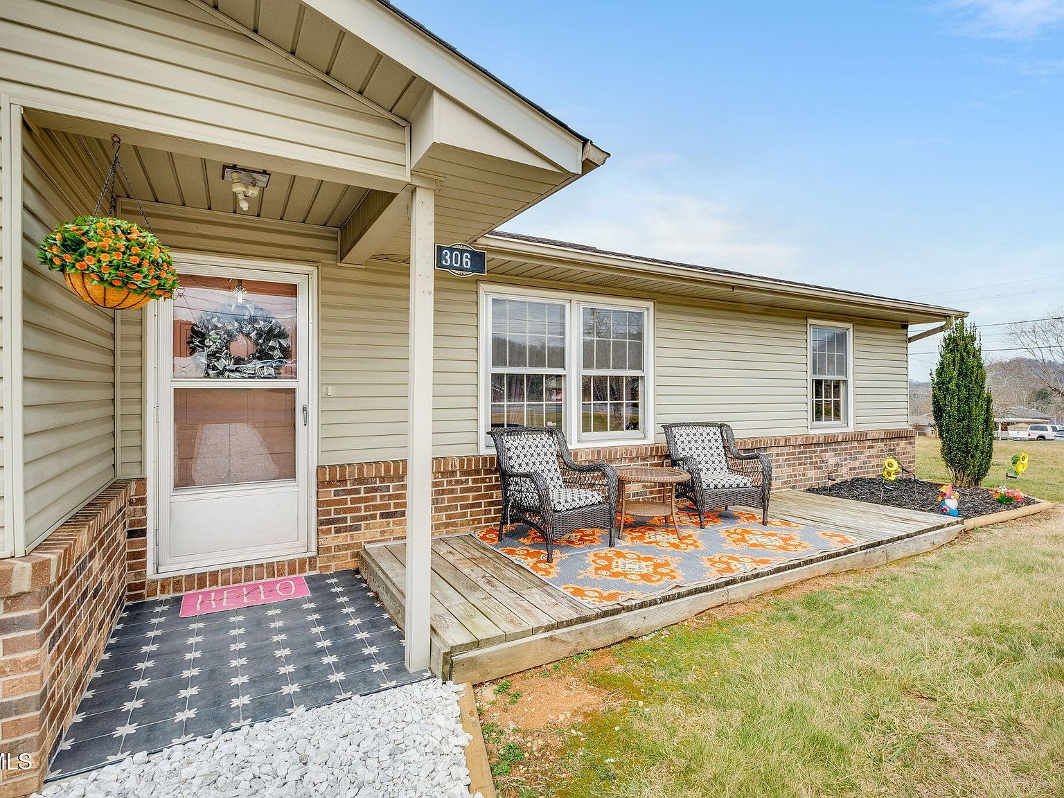 306 Skyland Dr Bristol, TN 37620 - Thumbnail 3