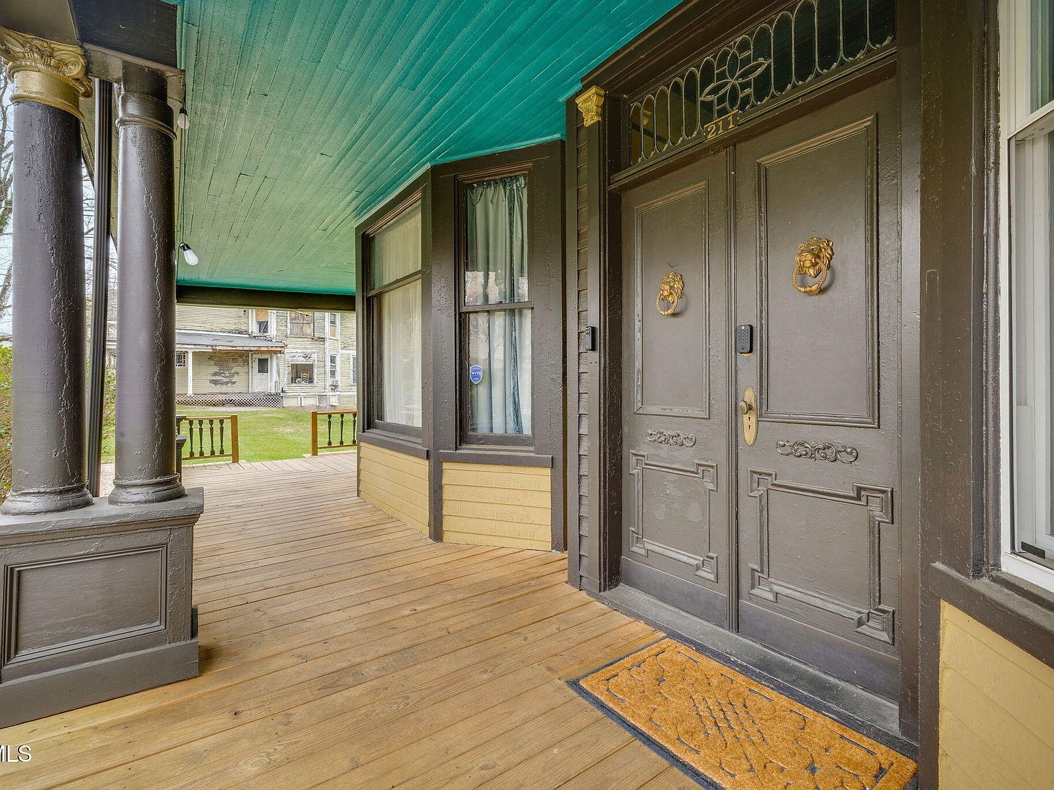 211 Johnson St Bristol, VA 24201 - Thumbnail 3