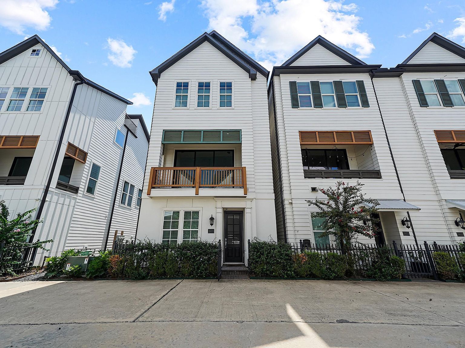 3411 Timbergrove Heights St Houston, TX 77008 - Thumbnail 3