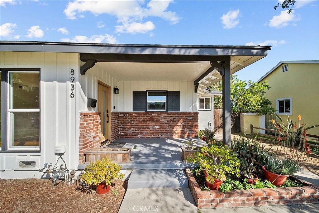 8936 Woodley Ave North Hills, CA 91343 - Thumbnail 3