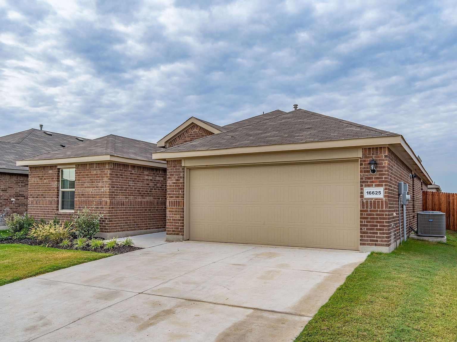 16625 Portage St Justin, TX 76247 - Thumbnail 3