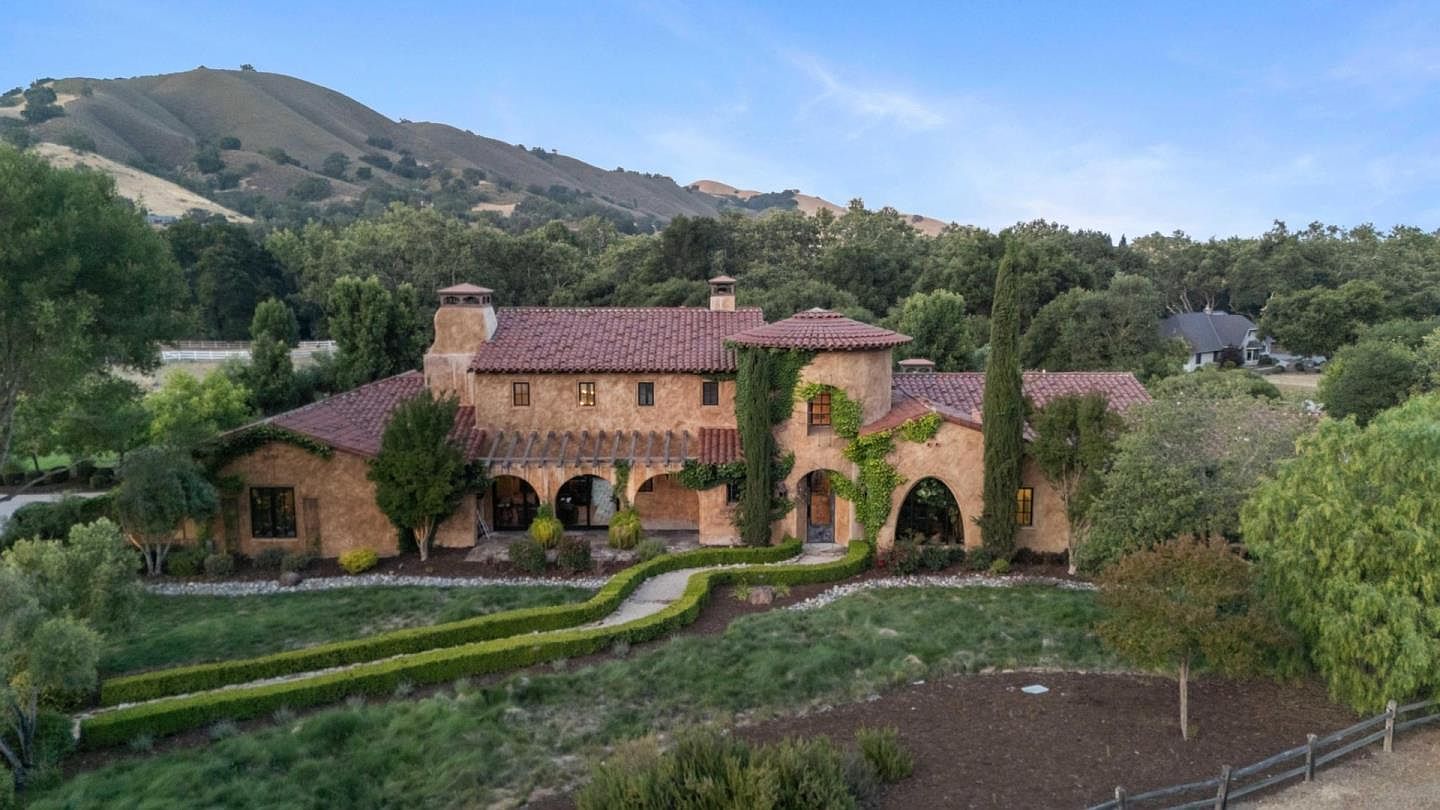 12220 Heritage Way Gilroy, CA 95020 - Thumbnail 3