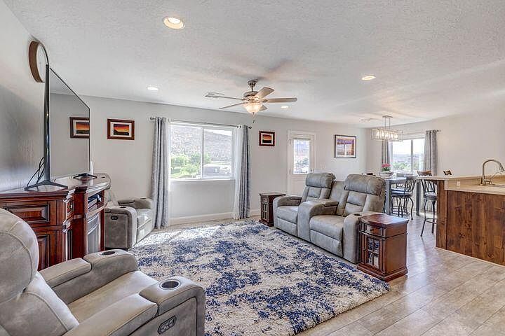 715 S Peachtree Dr Toquerville, UT 84774 - Thumbnail 3