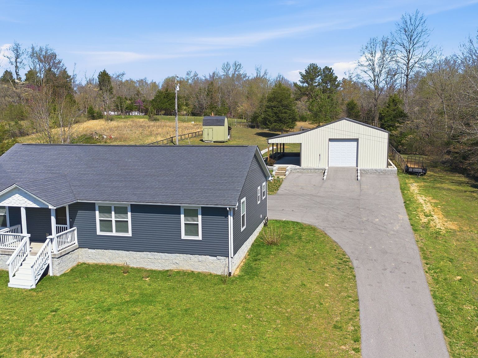 1041 Twin Creek Rd Charlotte, TN 37036 - Thumbnail 3