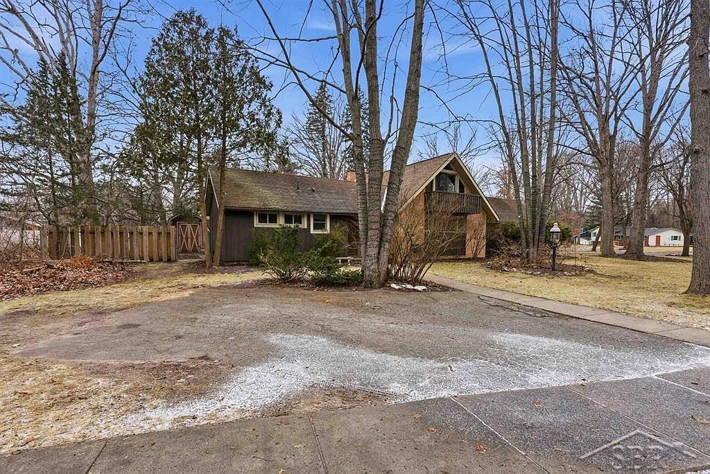 4905 Sturgeon Creek Pkwy Midland, MI 48640 - Thumbnail 3