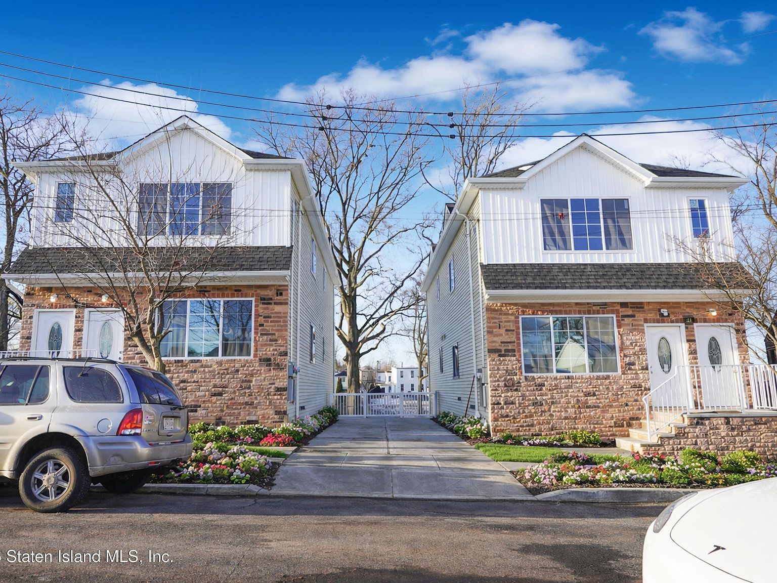 28 Shaughnessy Ln Staten Island, NY 10305 - Thumbnail 3