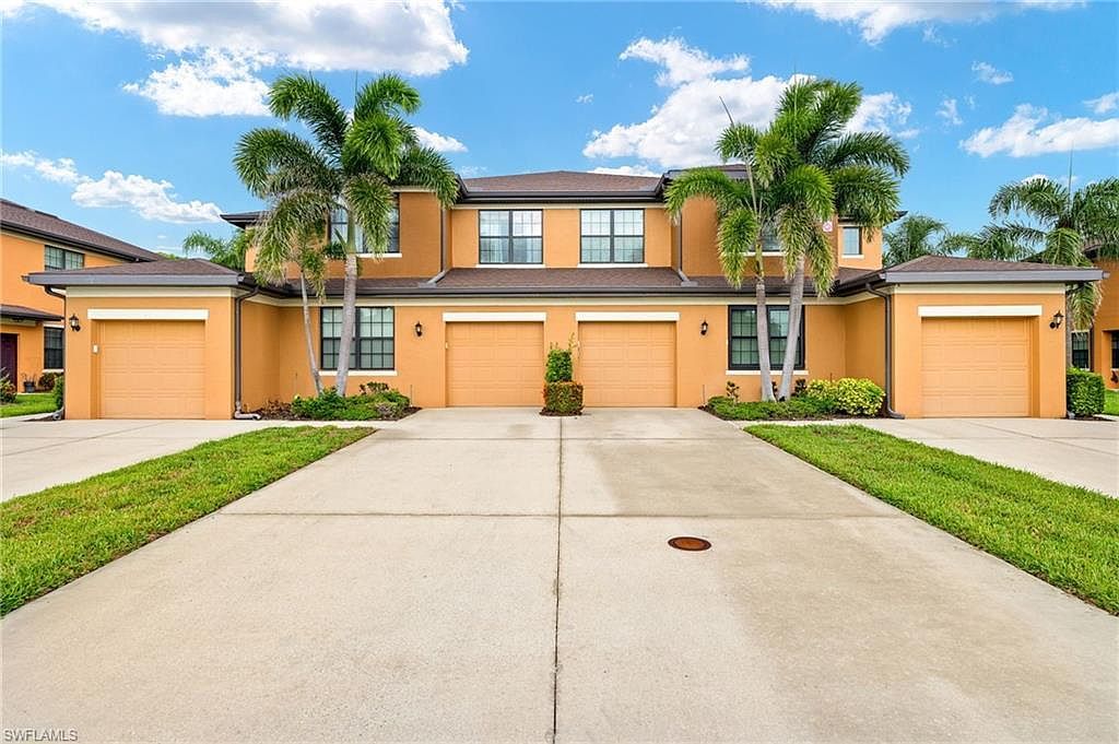 3742 Pino Vista Way UNIT 4 Estero, FL 33928 - Thumbnail 3