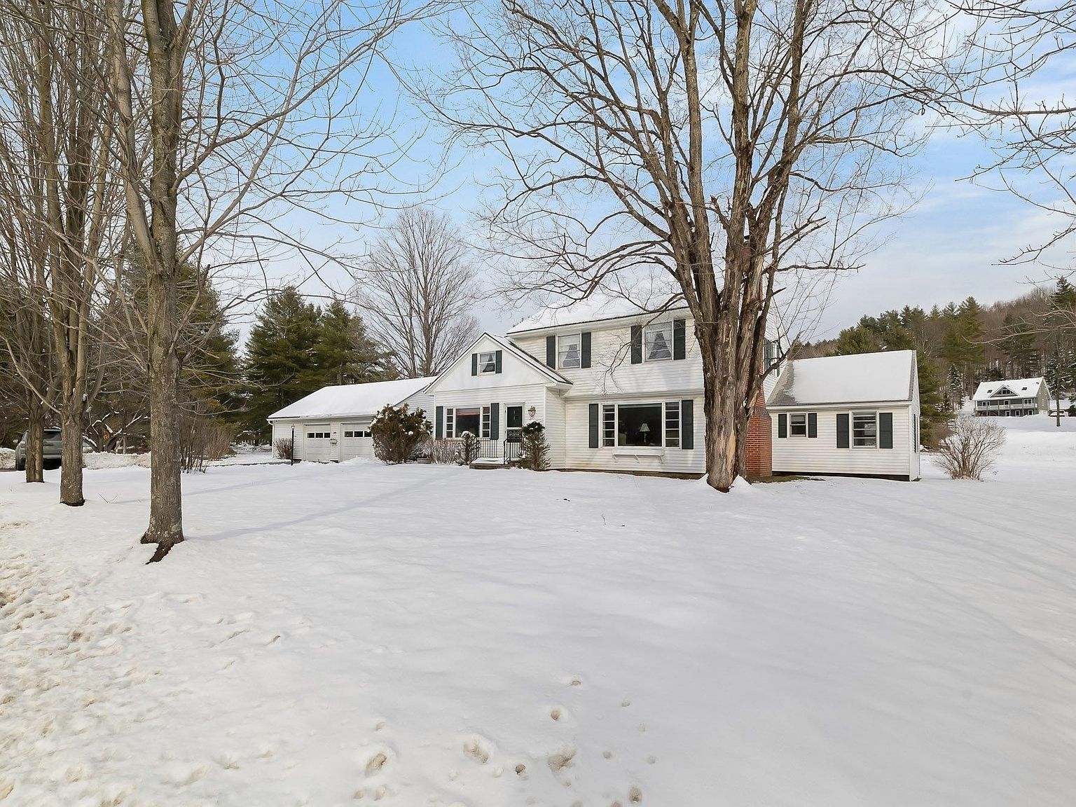 1490 Pucker St Stowe, VT 05672 - Thumbnail 3