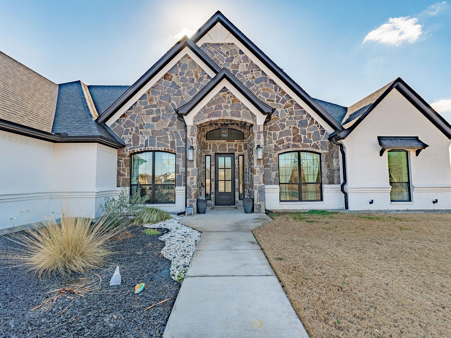 435 Creekside Ct Weatherford, TX 76087 - Thumbnail 3