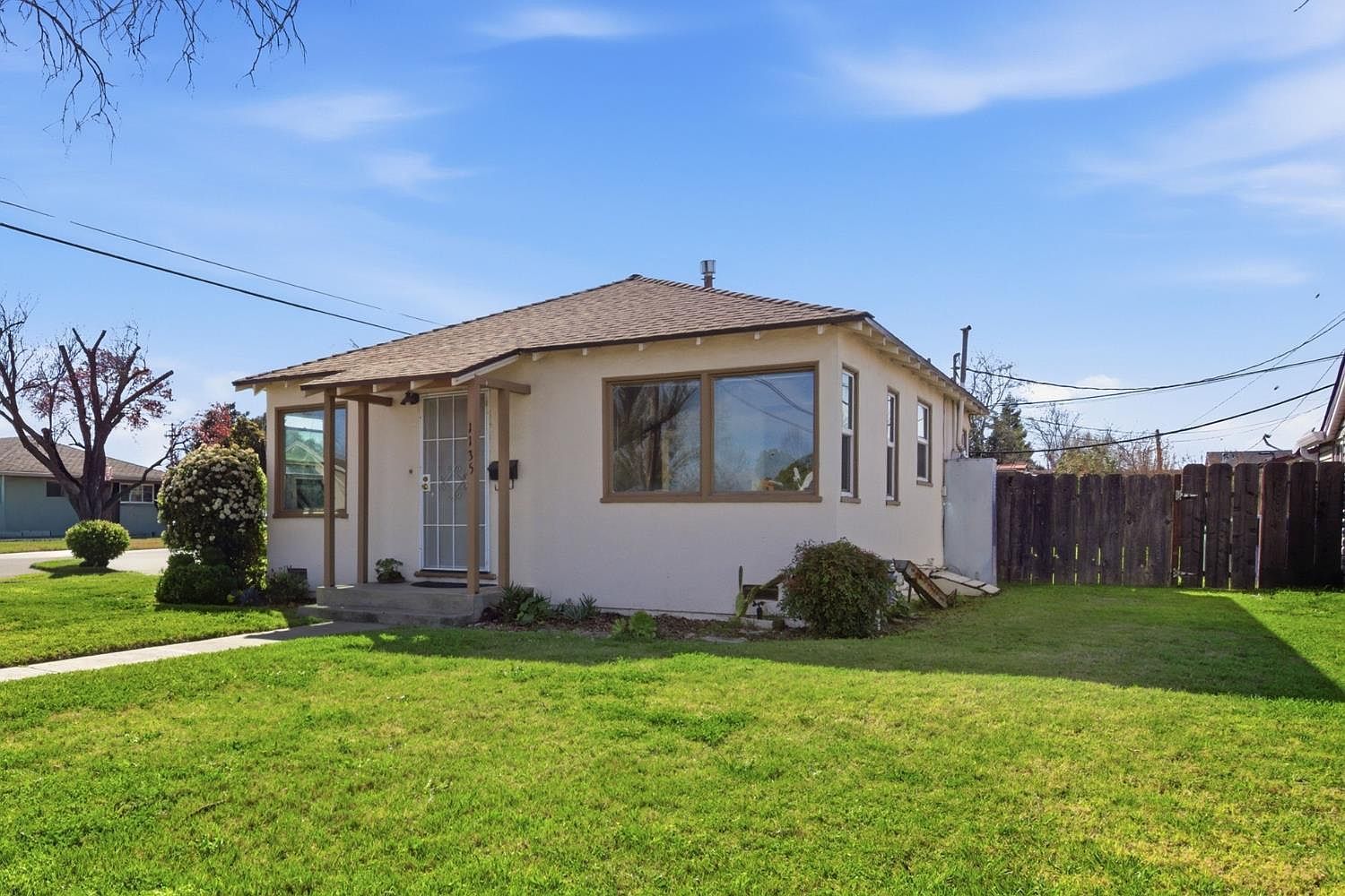 1135 Iowa Ave Los Banos, CA 93635 - Thumbnail 3