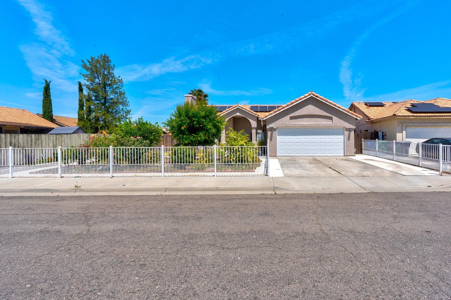 1700 San Simeone Way Los Banos, CA 93635 - Thumbnail 3