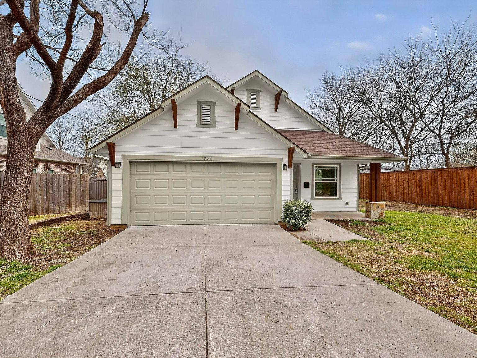 1306 Oak St McKinney, TX 75069 - Thumbnail 3