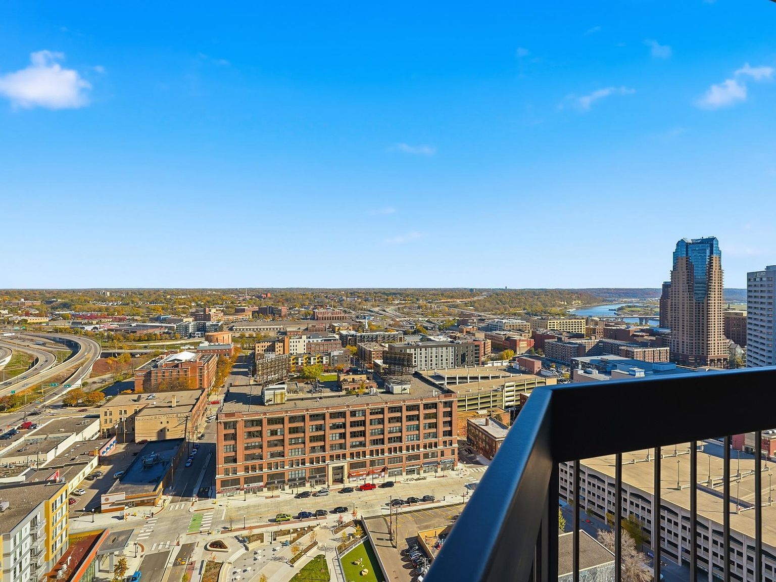 78 10th St E UNIT 2807 Saint Paul, MN 55101 - Thumbnail 3