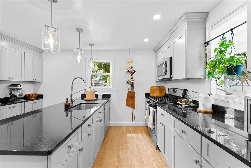 100 Ashland St Lynn, MA 01905 - Thumbnail 3