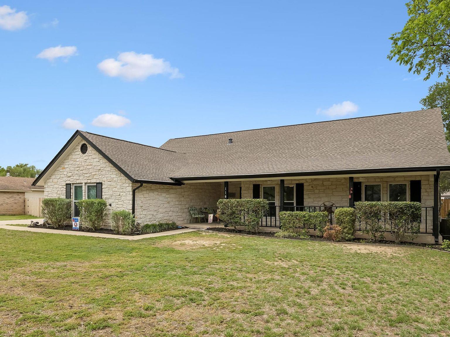 114 Cedar Dr Mountain City, TX 78610 - Thumbnail 3