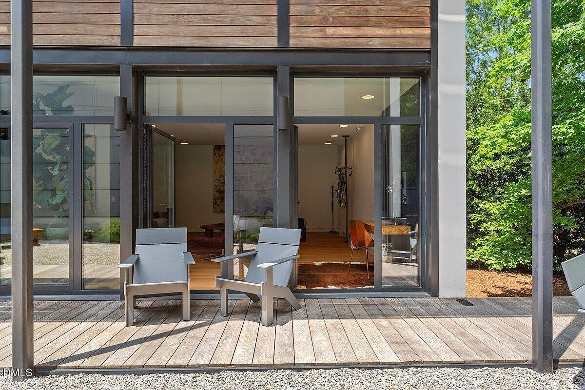 924 Tower St Raleigh, NC 27607 - Thumbnail 3