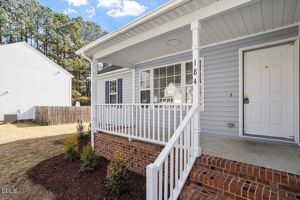 184 Hunters Way Angier, NC 27501 - Thumbnail 3