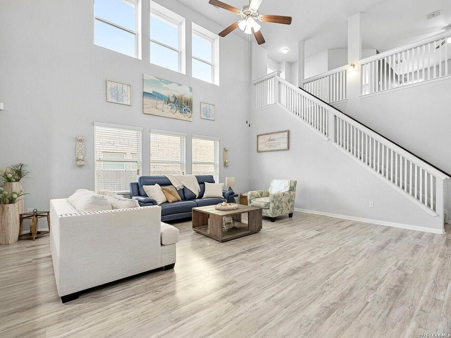 8935 Holland Park Converse, TX 78109 - Thumbnail 3