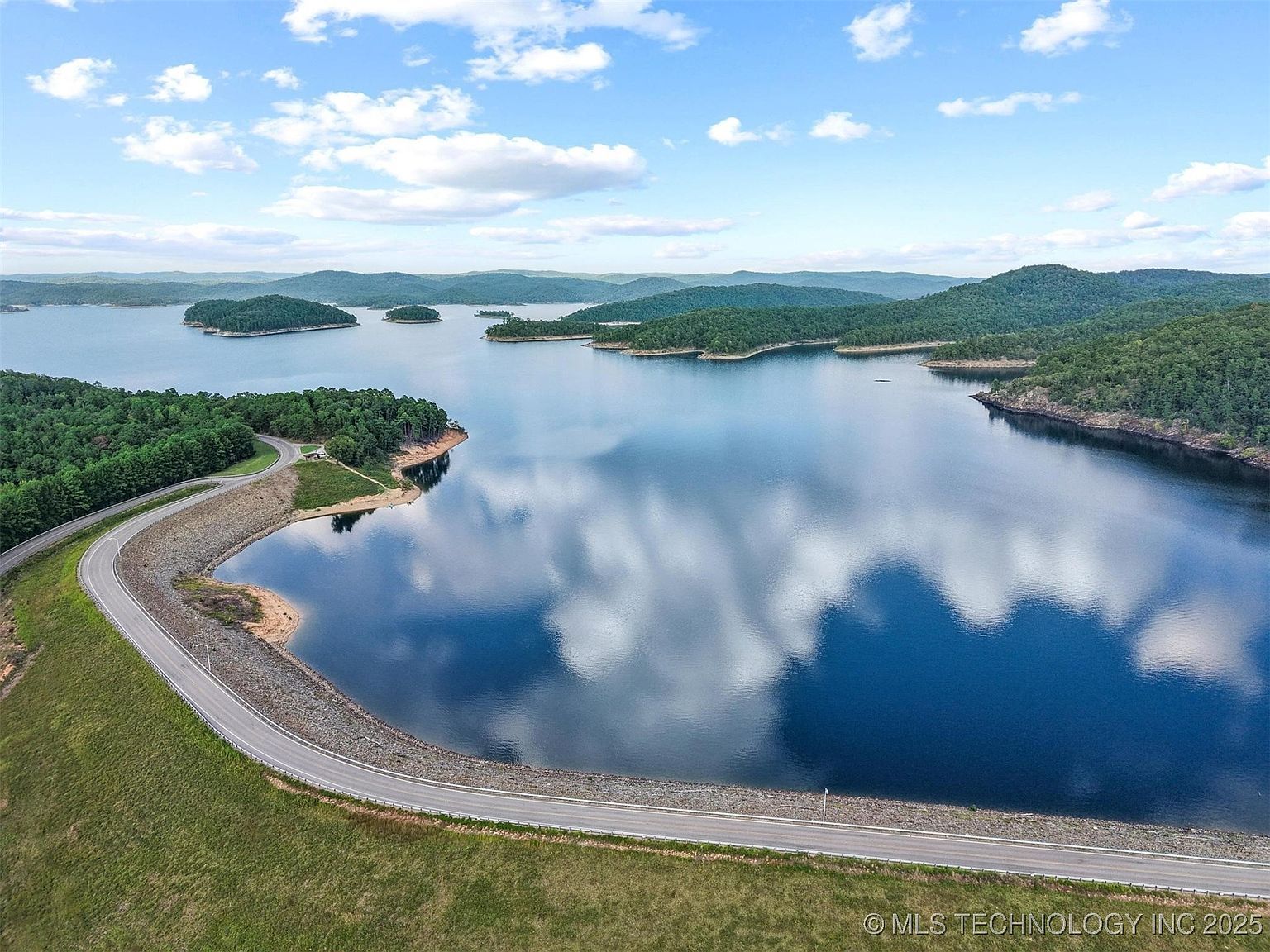 135 Stone Pine Broken Bow, OK 74728 - Thumbnail 3