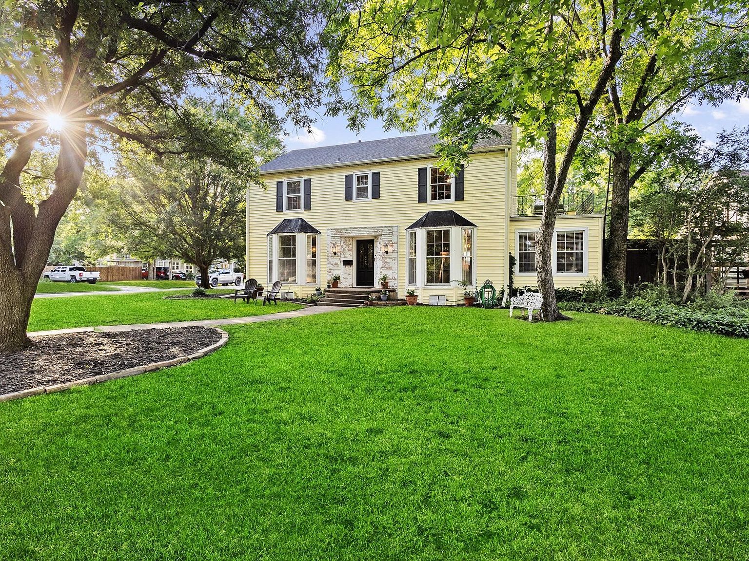 425 W Belden St Sherman, TX 75092 - Thumbnail 3