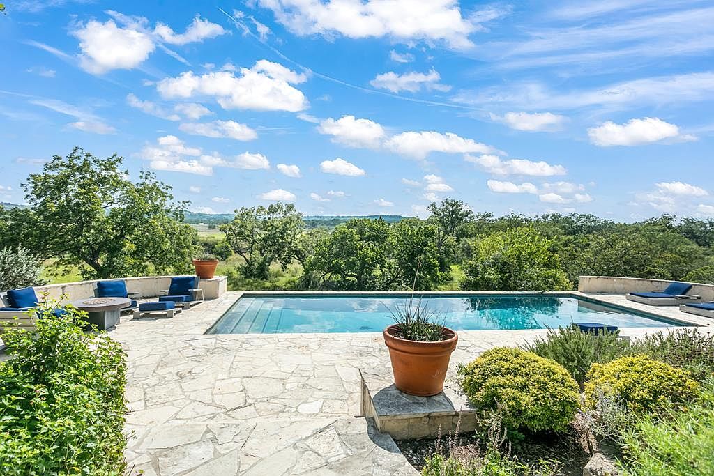 4535 Morris Ranch Rd Fredericksburg, TX 78624 - Thumbnail 3