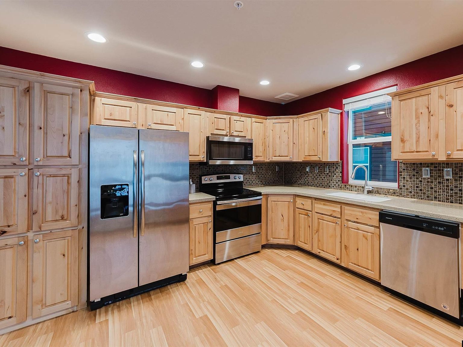 4401 Riverside Dr UNIT B1 Juneau, AK 99801 - Thumbnail 3