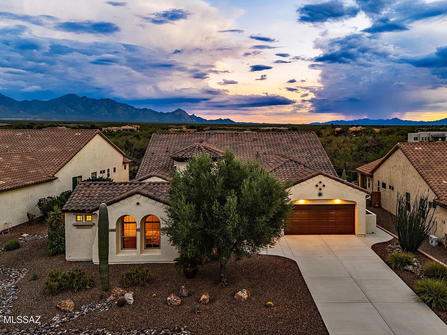 2198 E Madera Plateau Dr Green Valley, AZ 85614 - Thumbnail 3