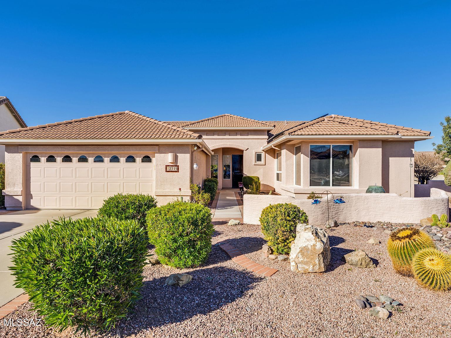 2315 E Bonita Canyon Dr Green Valley, AZ 85614 - Thumbnail 3