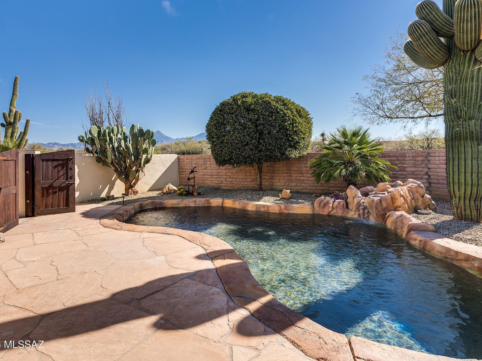 2480 E Glen Canyon Rd Green Valley, AZ 85614 - Thumbnail 3