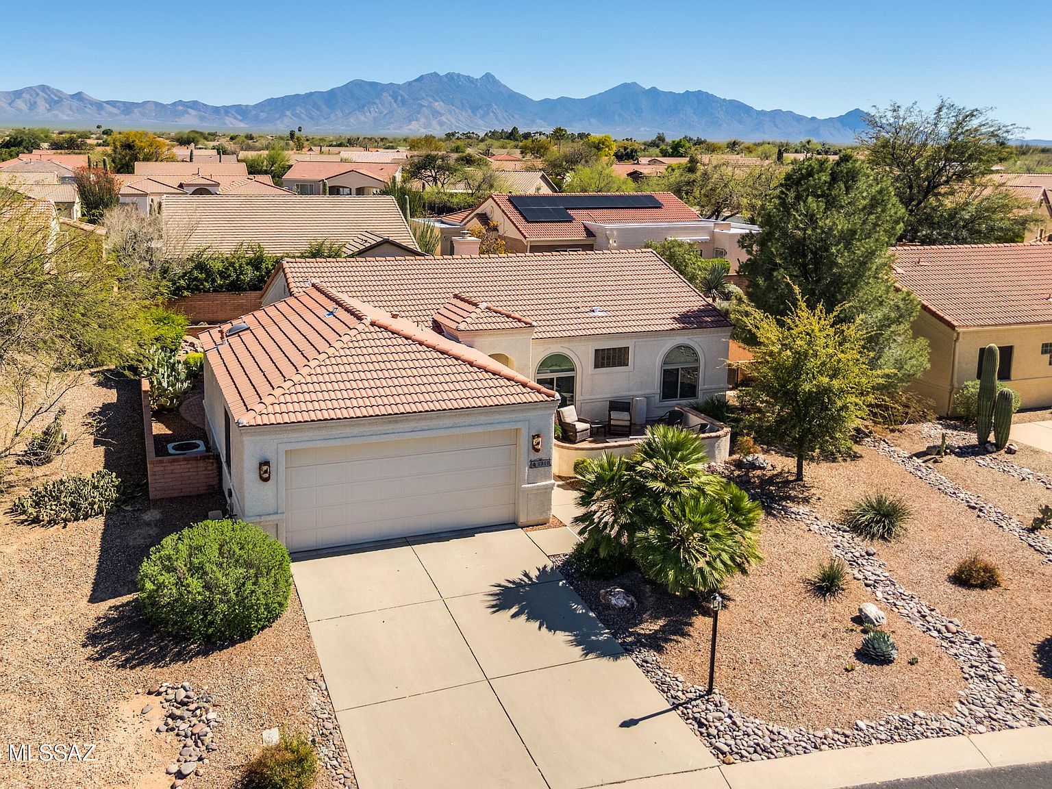 1910 E Purple Martin Ln Green Valley, AZ 85614 - Thumbnail 3