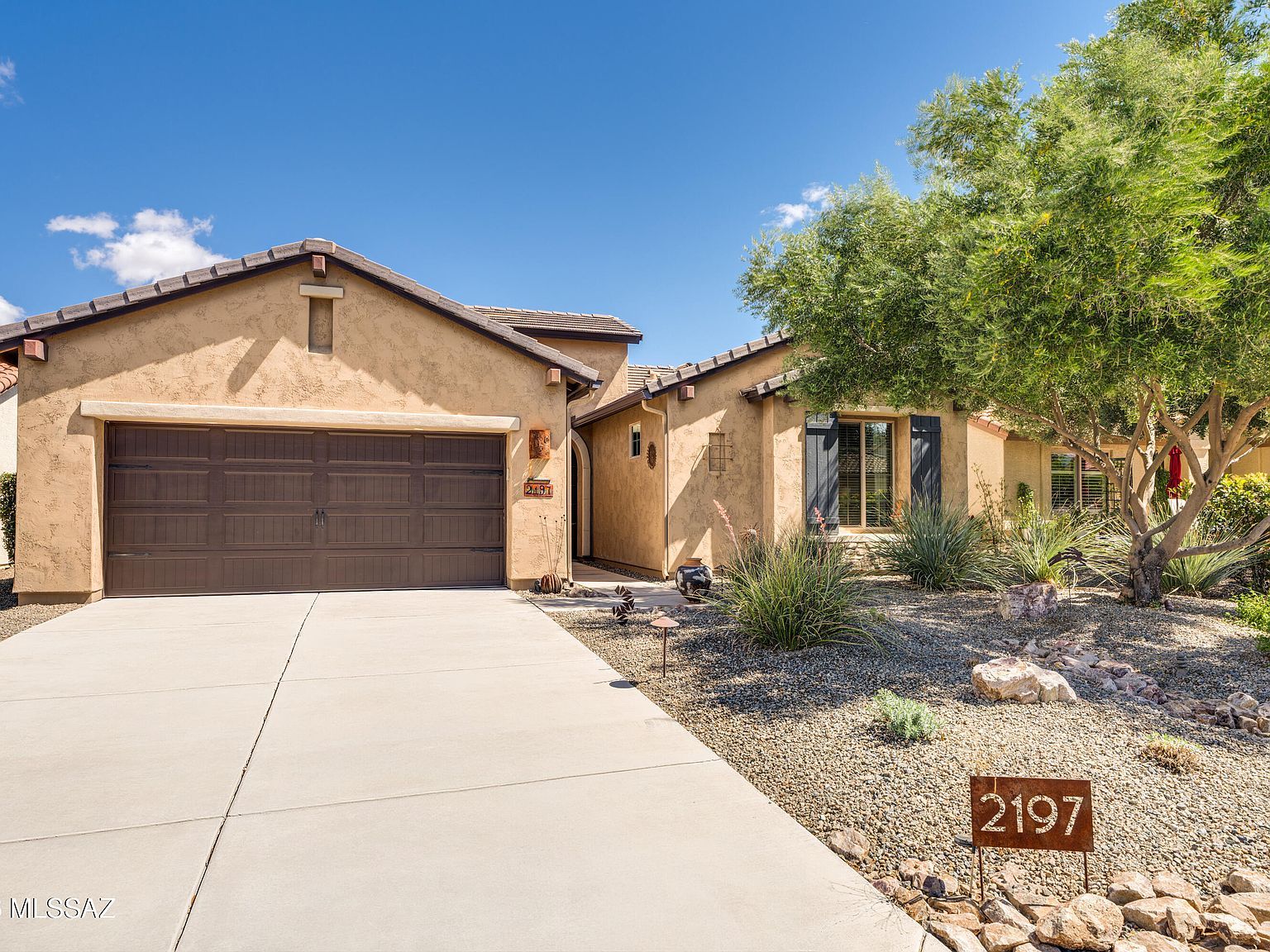 2197 E Apache Springs Ln Green Valley, AZ 85614 - Thumbnail 3