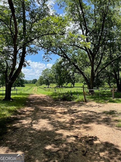 704 Old Milner Rd Barnesville, GA 30204 - Thumbnail 3