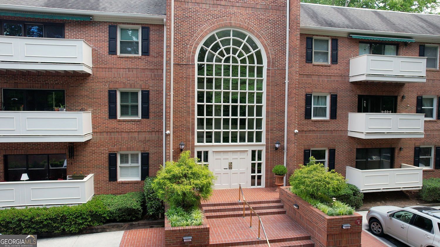 107 Ridley Howard Ct Decatur, GA 30030 - Thumbnail 3