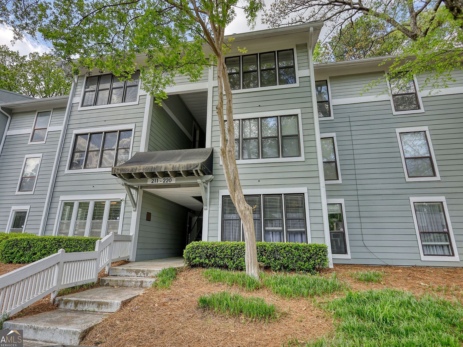 211 Summit North Dr NE #211 Atlanta, GA 30324 - Thumbnail 3