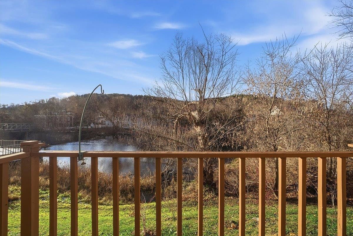 4 Mechanic St APT 9 Montpelier, VT 05602 - Thumbnail 3