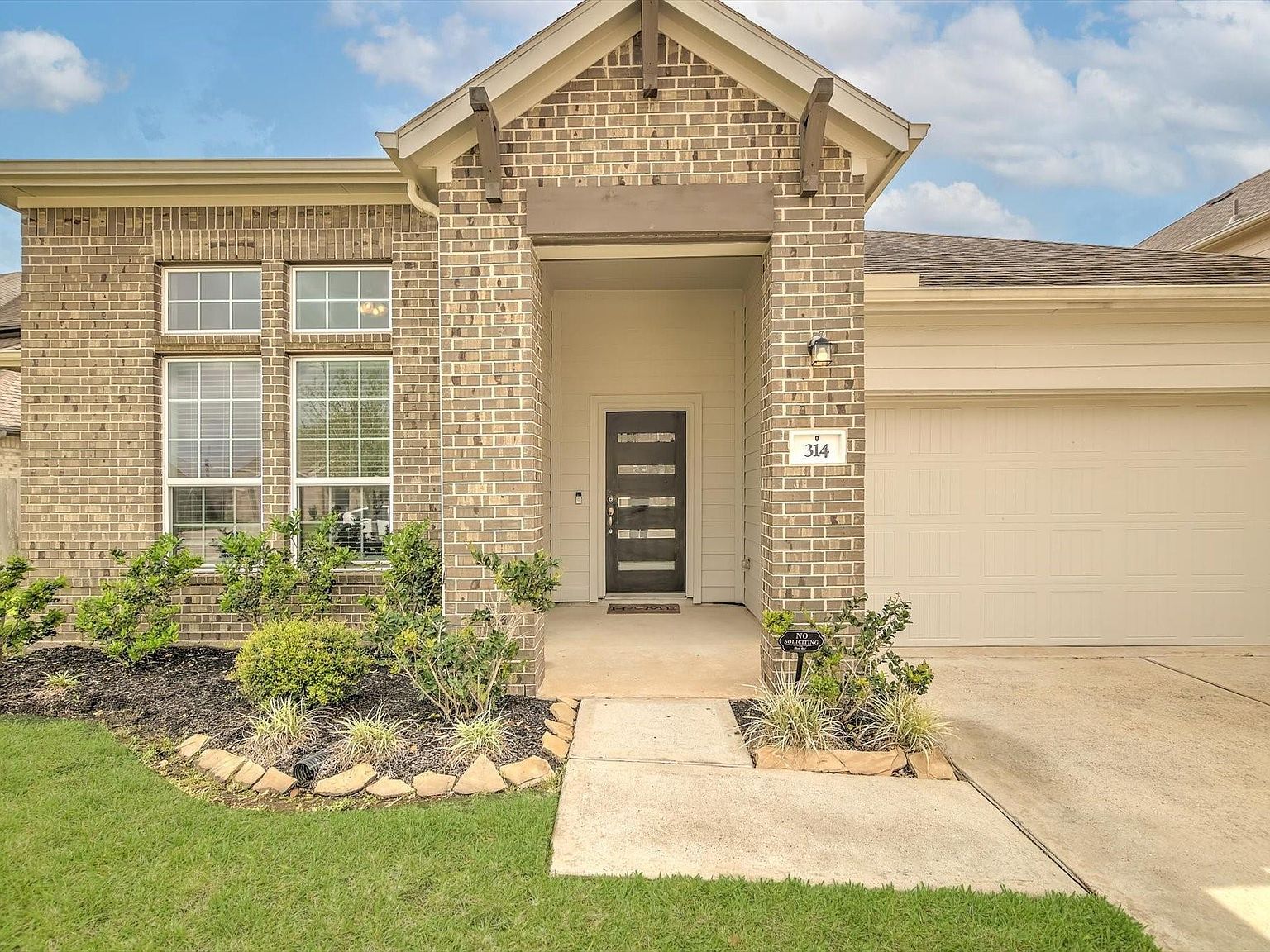 314 Cabernet Dr Alvin, TX 77511 - Thumbnail 3