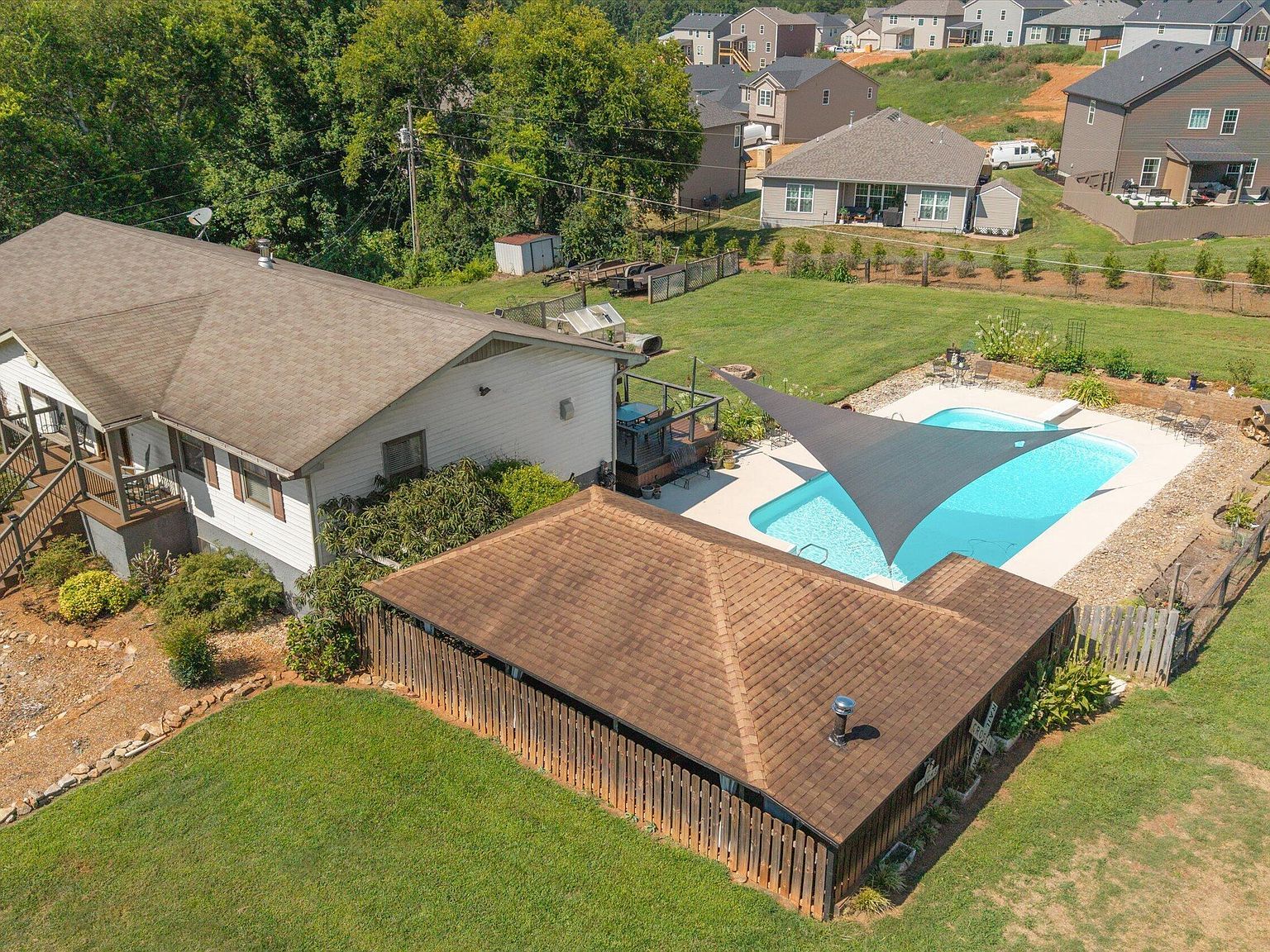 214 Old Clover Hill Rd Maryville, TN 37803 - Thumbnail 3