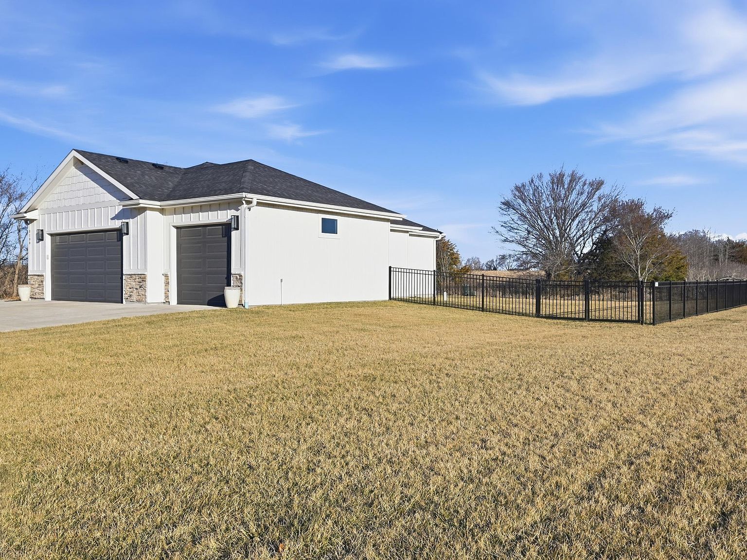 8100 SW 27th St Topeka, KS 66614 - Thumbnail 3