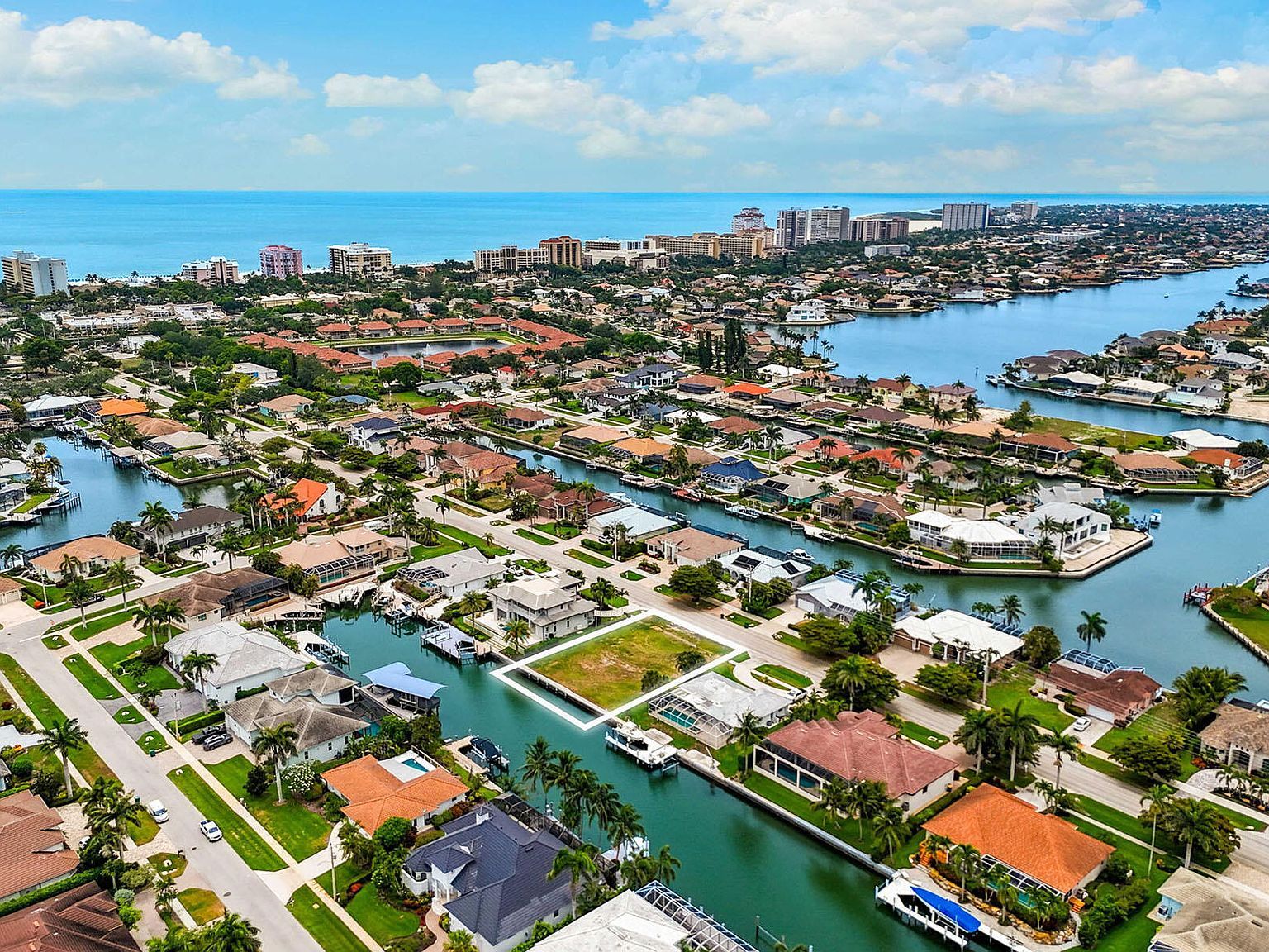 1173 Winterberry Dr Marco Island, FL 34145 - Thumbnail 3