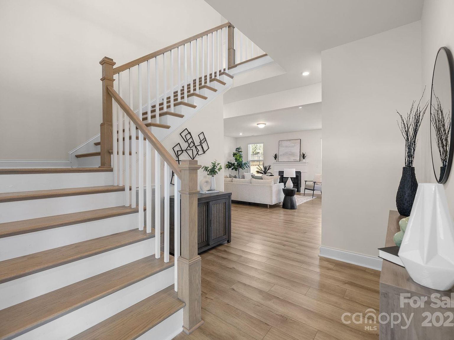 7059 Cloer Ct Charlotte, NC 28214 - Thumbnail 3