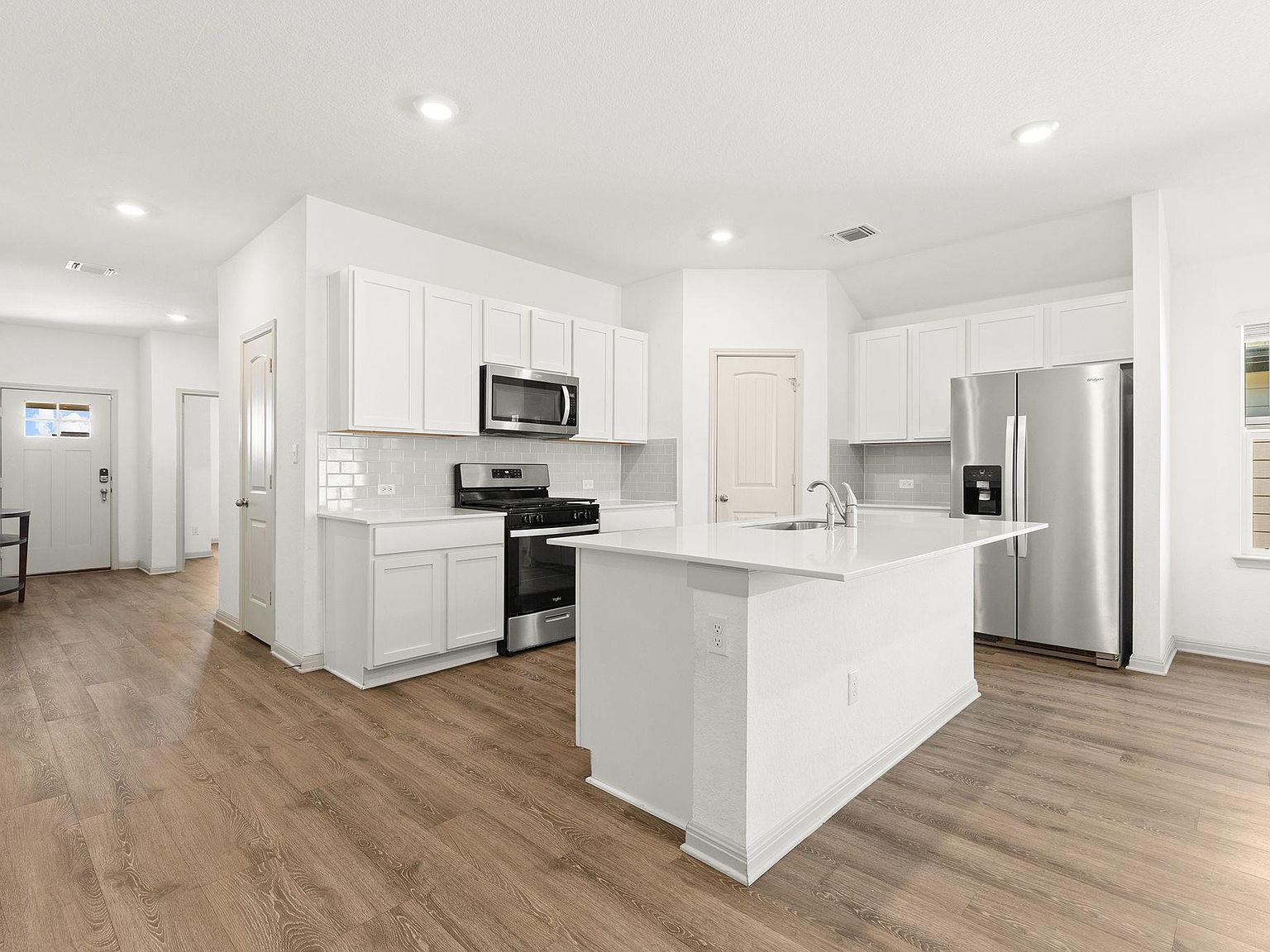 203 Mulberry Creek Ln Hutto, TX 78634 - Thumbnail 3