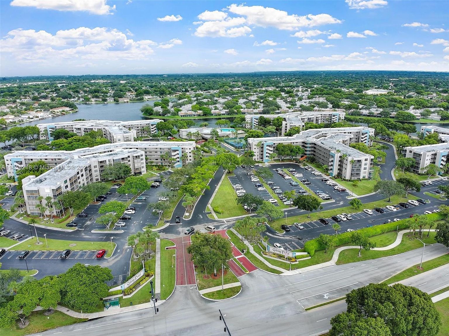 1101 Colony Point Cir APT 307 Pembroke Pines, FL 33026 - Thumbnail 3