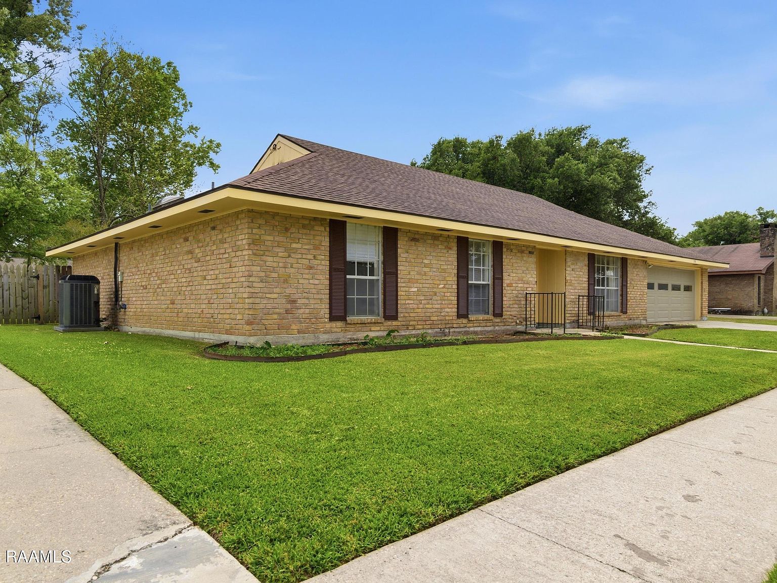 206 Persimmon Pl Lafayette, LA 70507 - Thumbnail 3