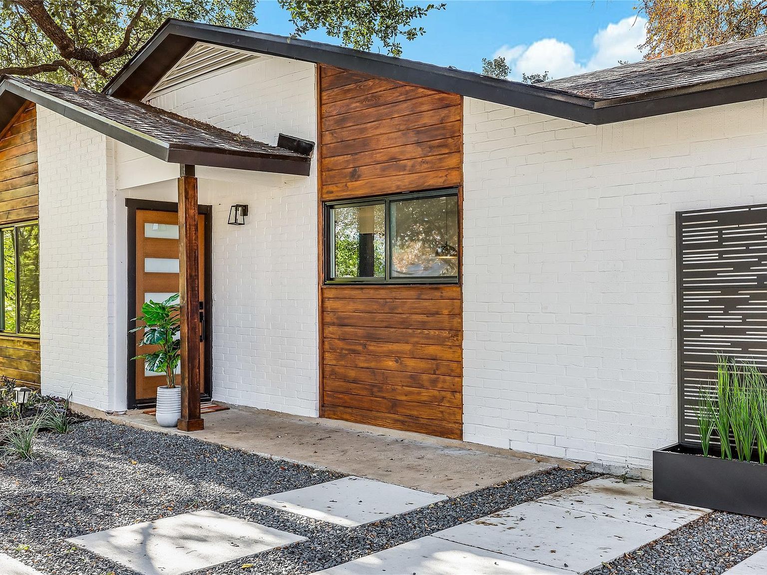 813 Cardiff Dr Austin, TX 78745 - Thumbnail 3