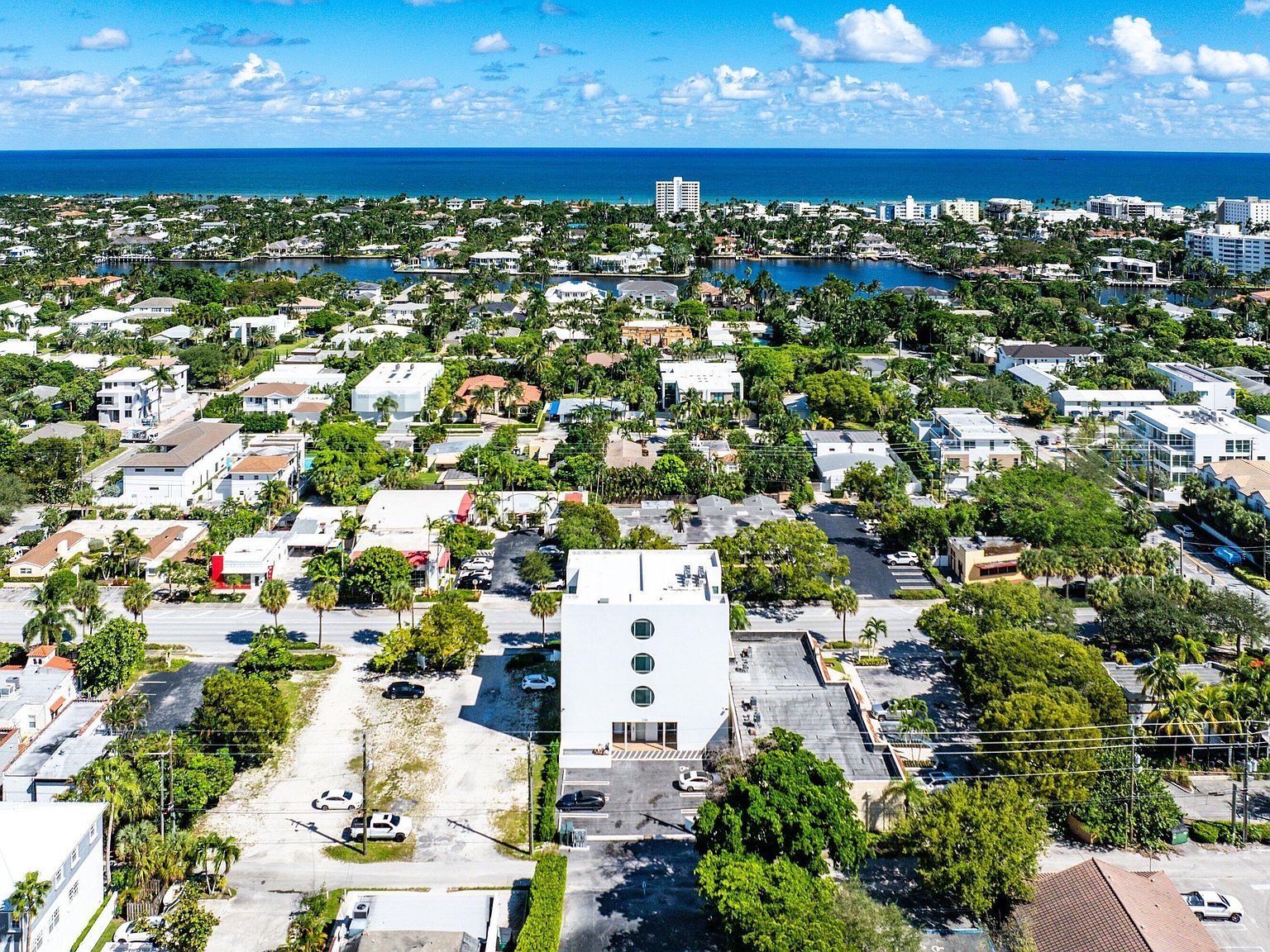 246 NE 6th Ave #3B Delray Beach, FL 33483 - Thumbnail 3