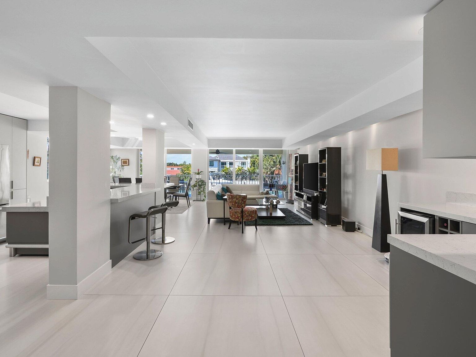 10180 W Bay Harbor Dr APT 2A Bay Harbor Islands, FL 33154 - Thumbnail 3