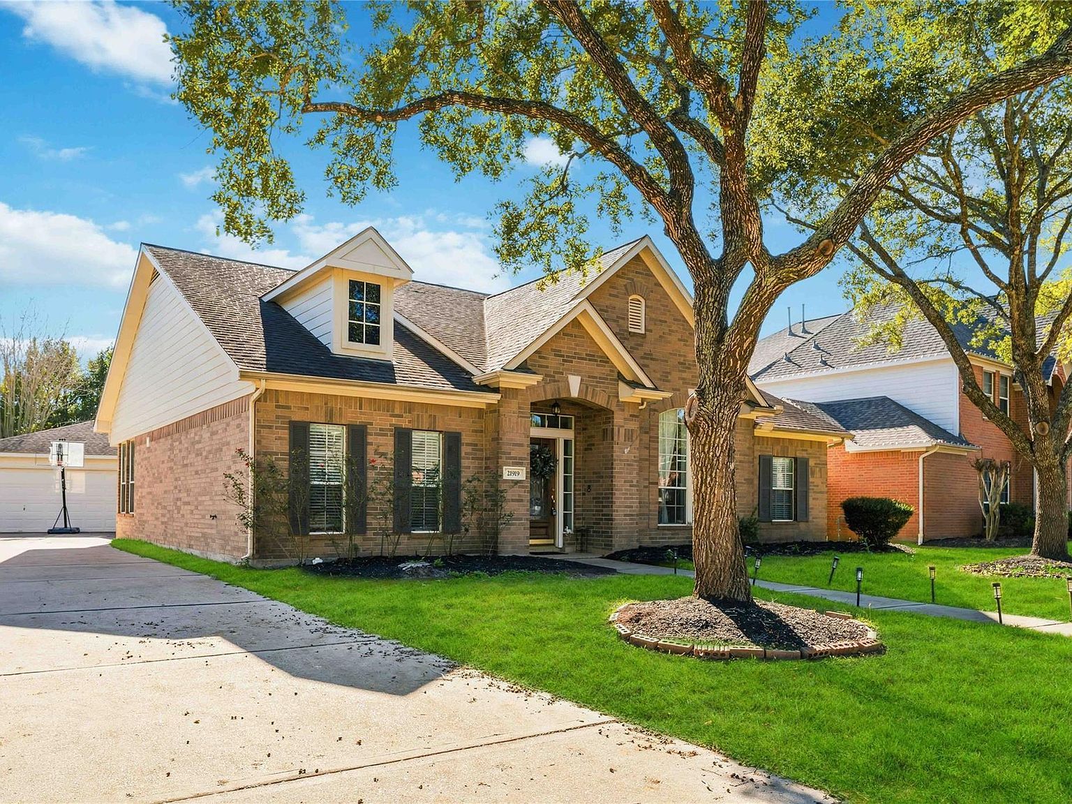 21919 Windmill Bluff Ln Katy, TX 77450 - Thumbnail 3