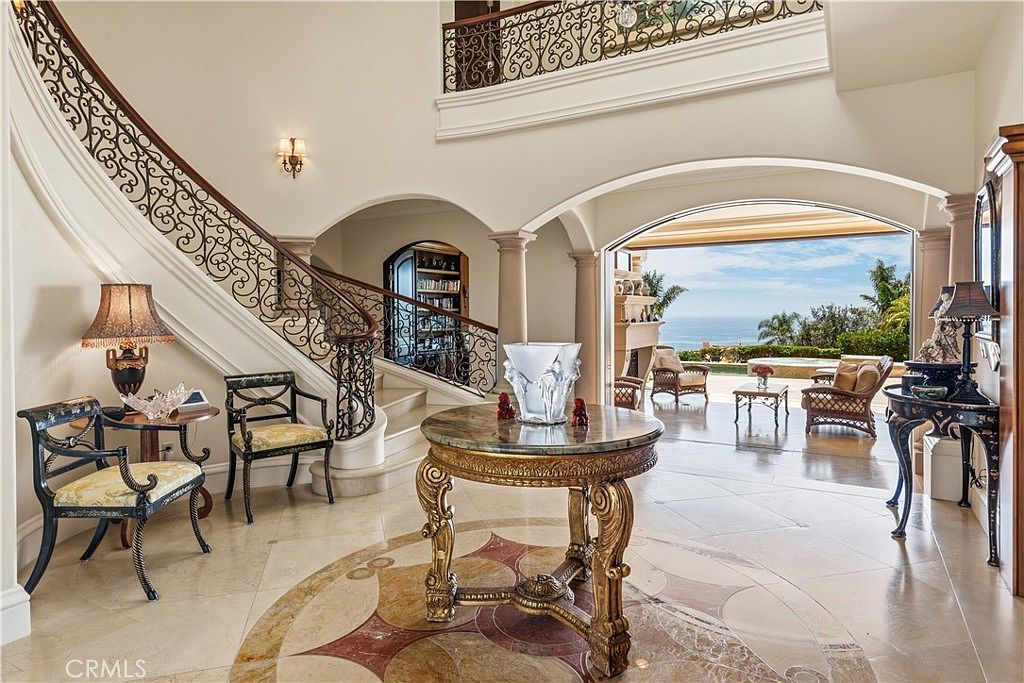 64 Laurel Dr Rancho Palos Verdes, CA 90275 - Thumbnail 3